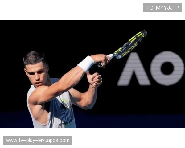 阿尔卡拉斯澳网夺魁重返世界第一，22岁实现全满贯